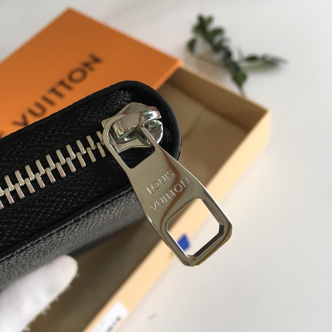 Louis Vuitton Black and Dark Grey Checkerboard Pattern Zippered Clutch Wallet