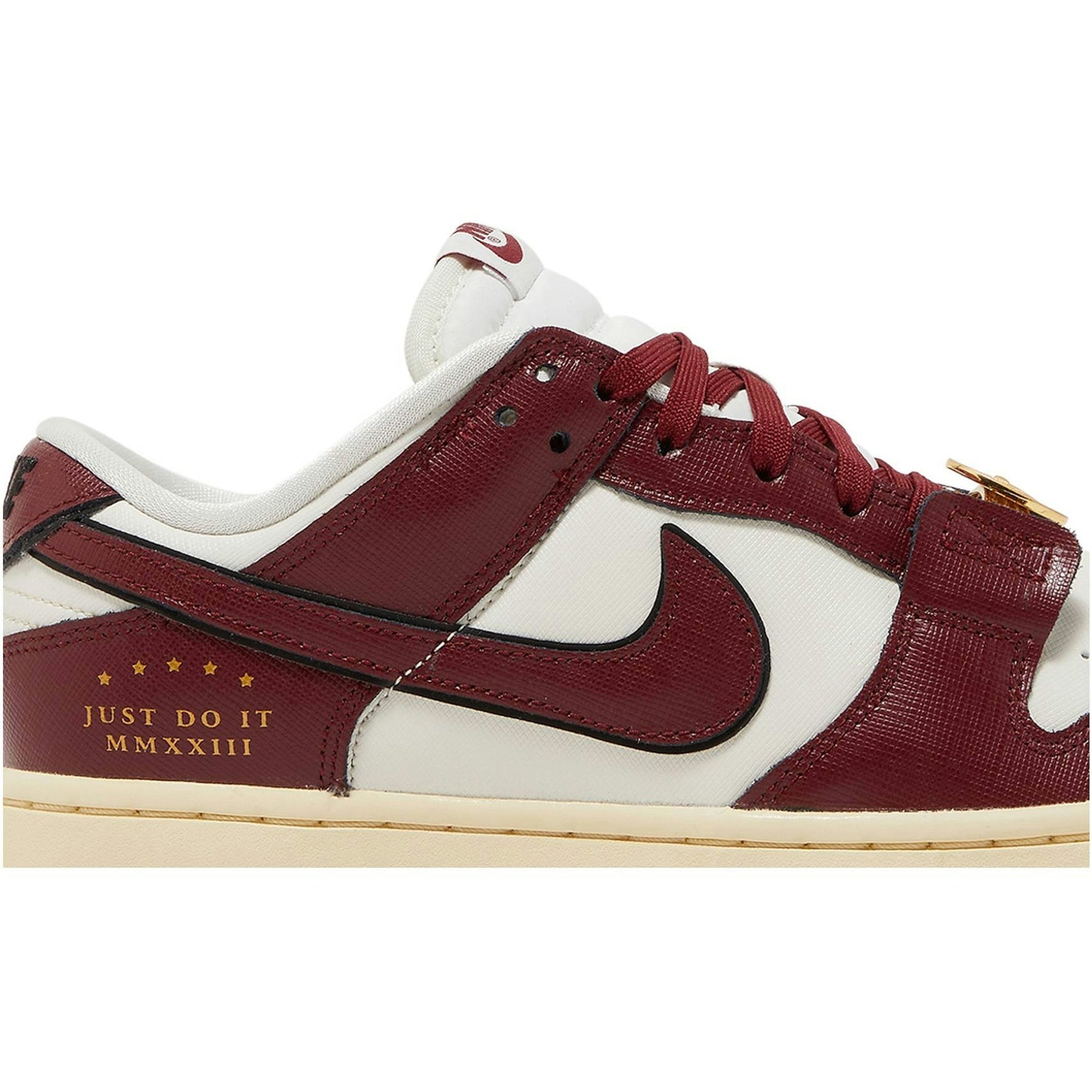 ( Women ) Nike Dunk Low SE Just Do It – Team Red DV1160-101