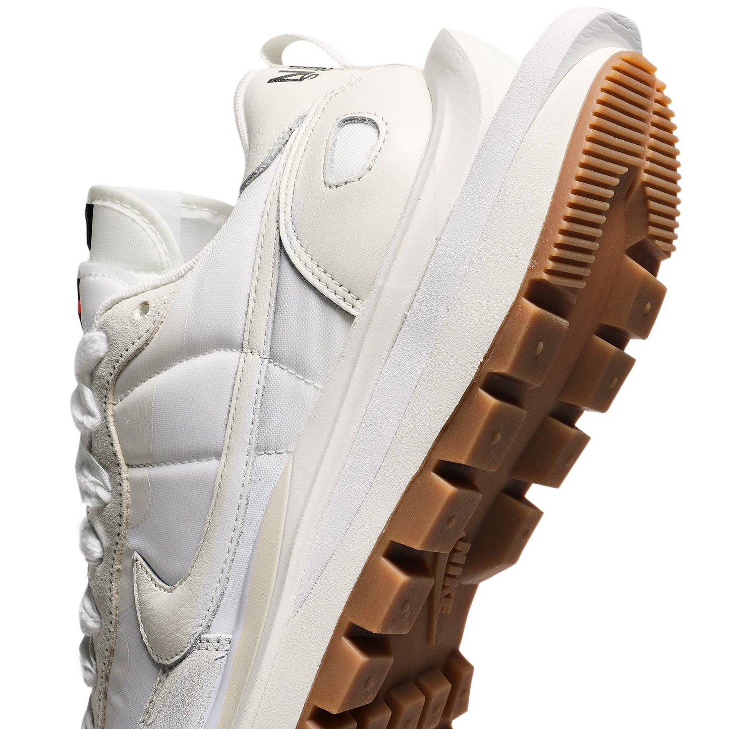 Sacai X Nike VaporWaffle Sail Gum DD1875-100