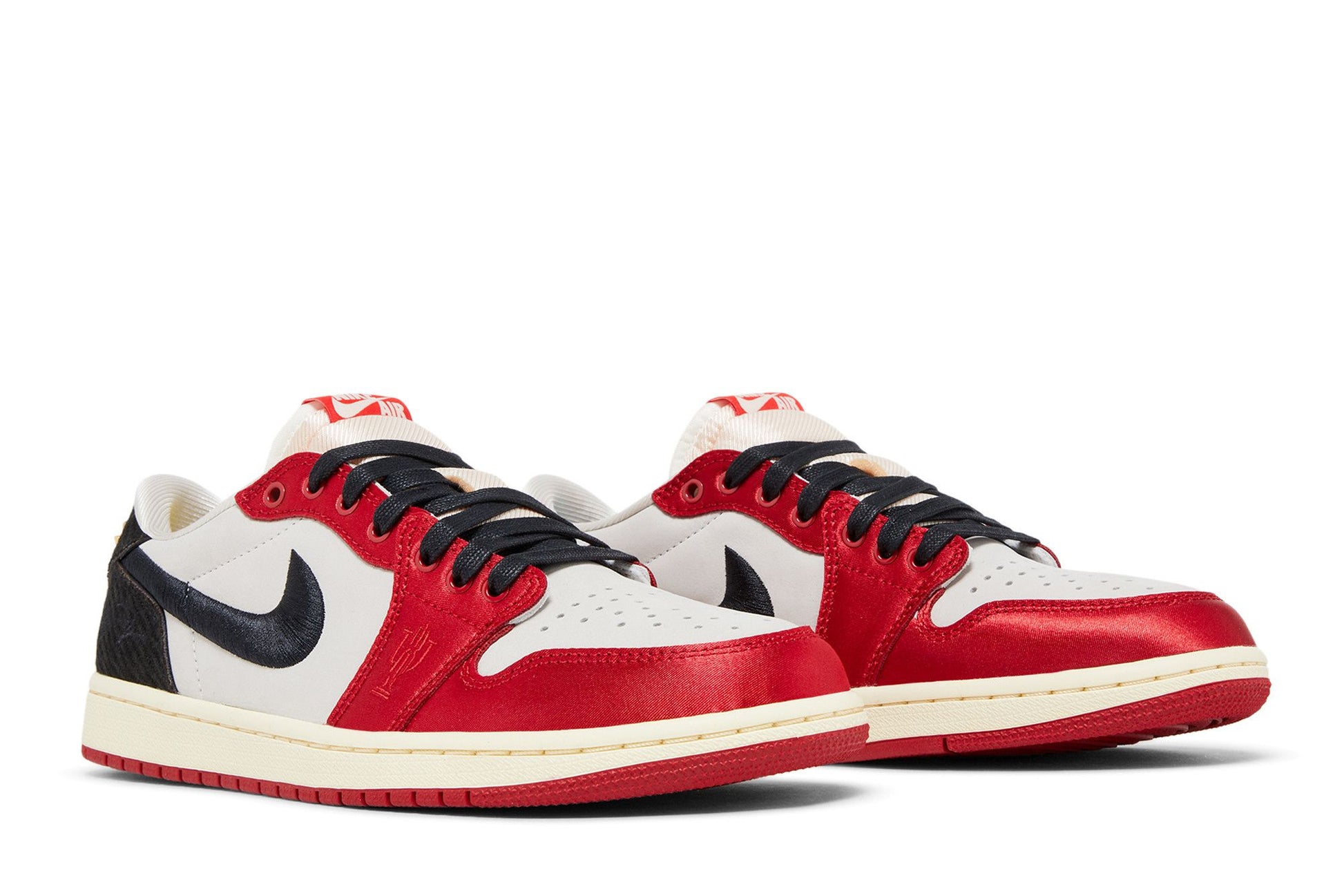 Trophy Room X Air Jordan 1 Retro Low OG SP Rookie Card – Away FN0432-100