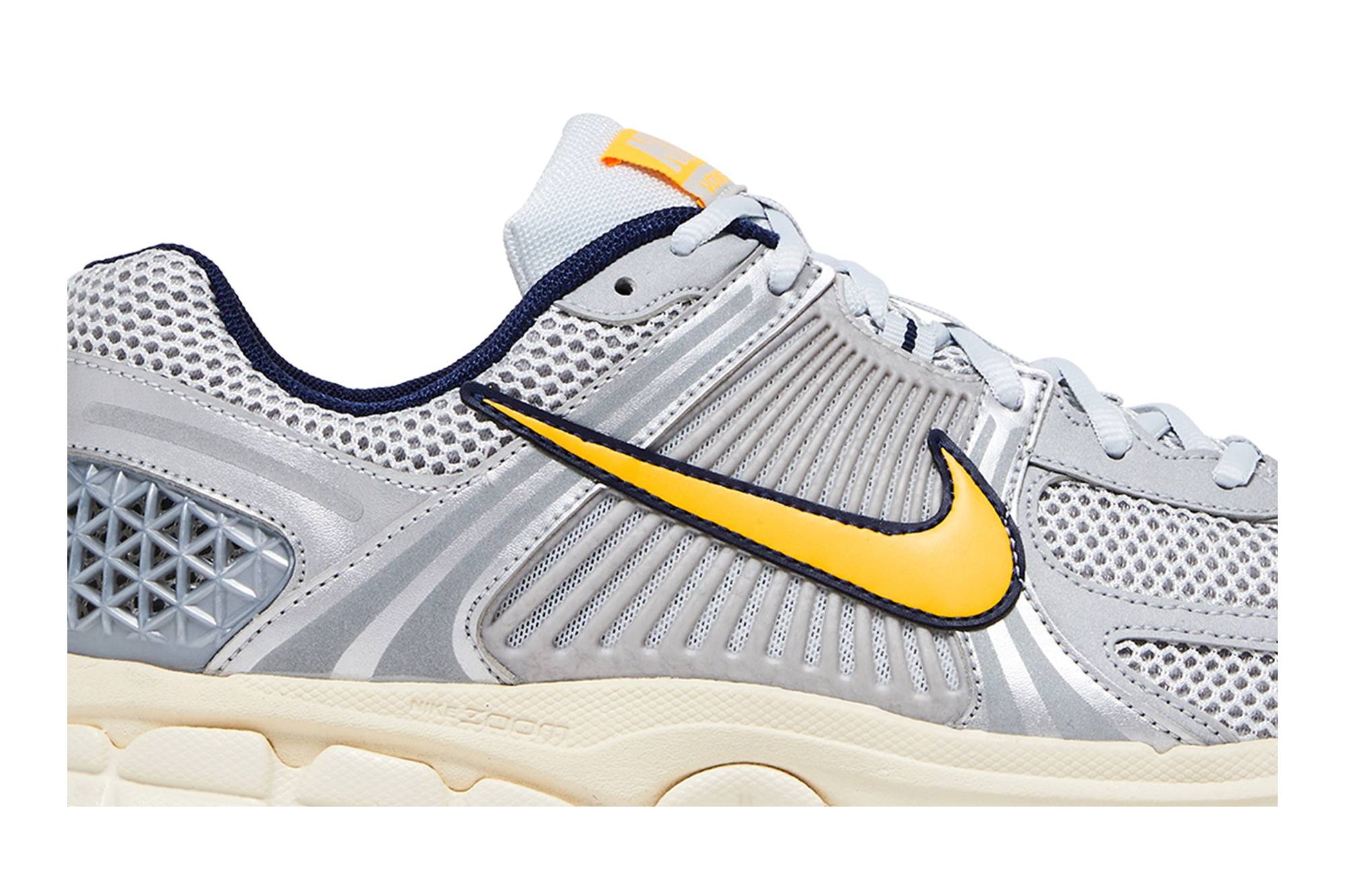 Nike Air Zoom Vomero 5 Platinum Laser Orange FJ4151-001