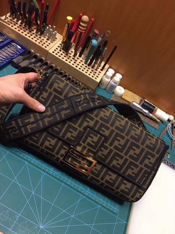 Fendi Vintage Zucca Monogram Canvas Baguette Shoulder Bag - Brown/Black
