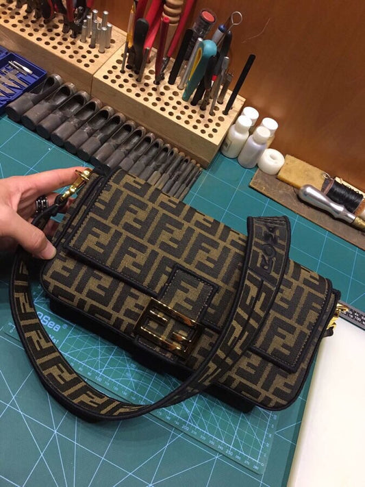 Fendi Baguette FF Monogram Shoulder Bag in Brown Fabric