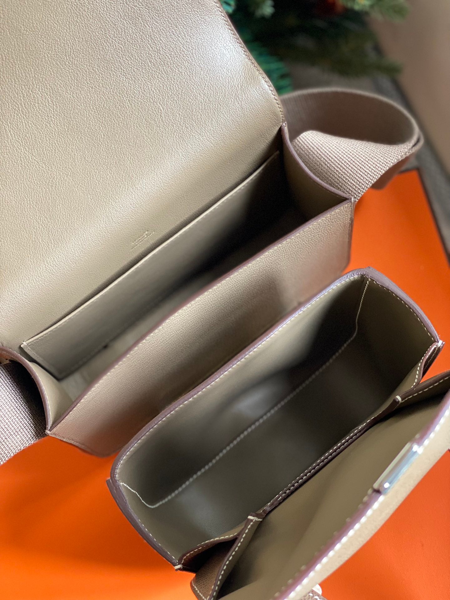 Luxury Taupe Leather Handbag Collection - Elegant Shoulder and Crossbody Bags