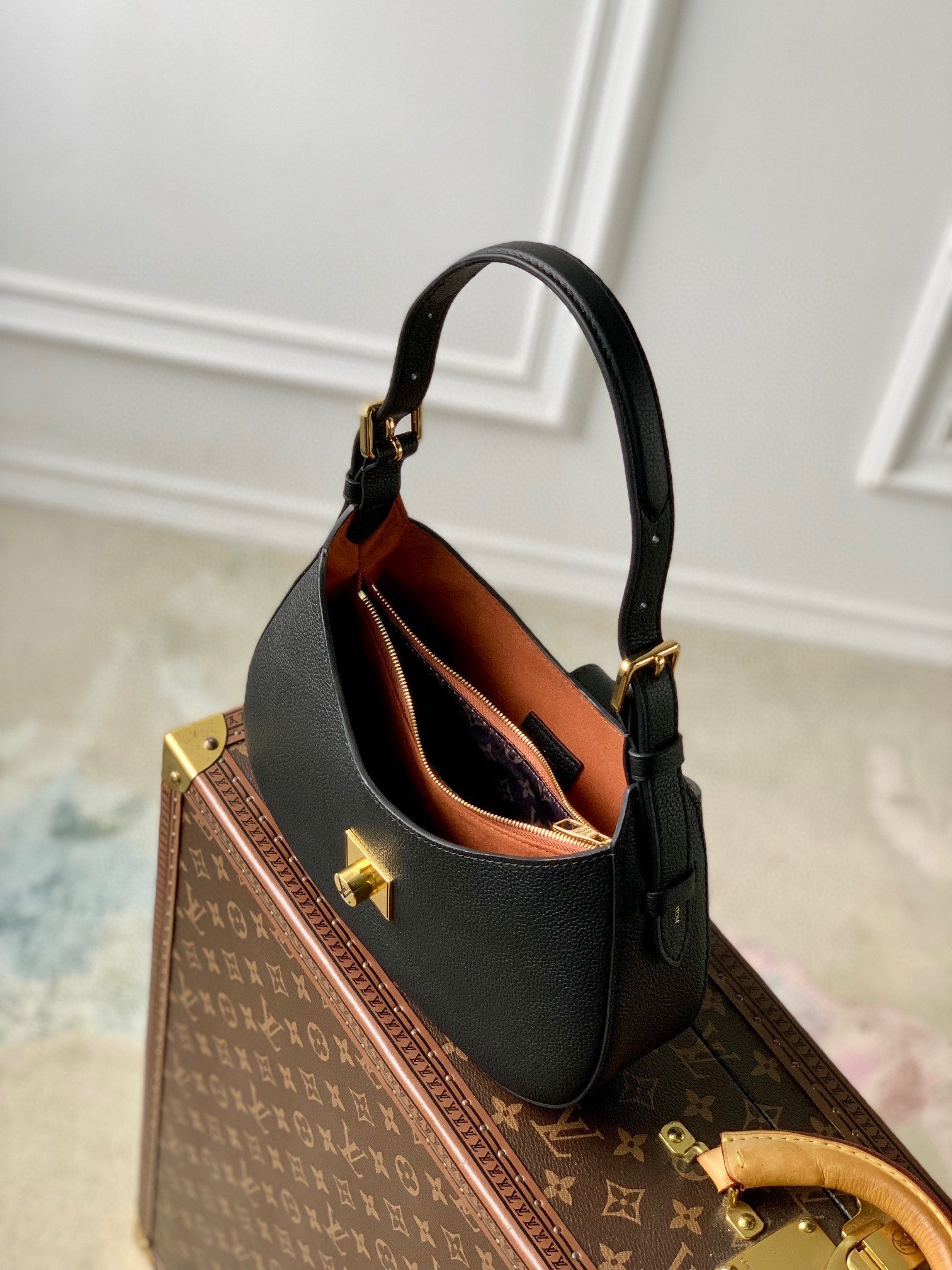 Louis Vuitton Monogram Empreinte Loop Handbag - Black Leather