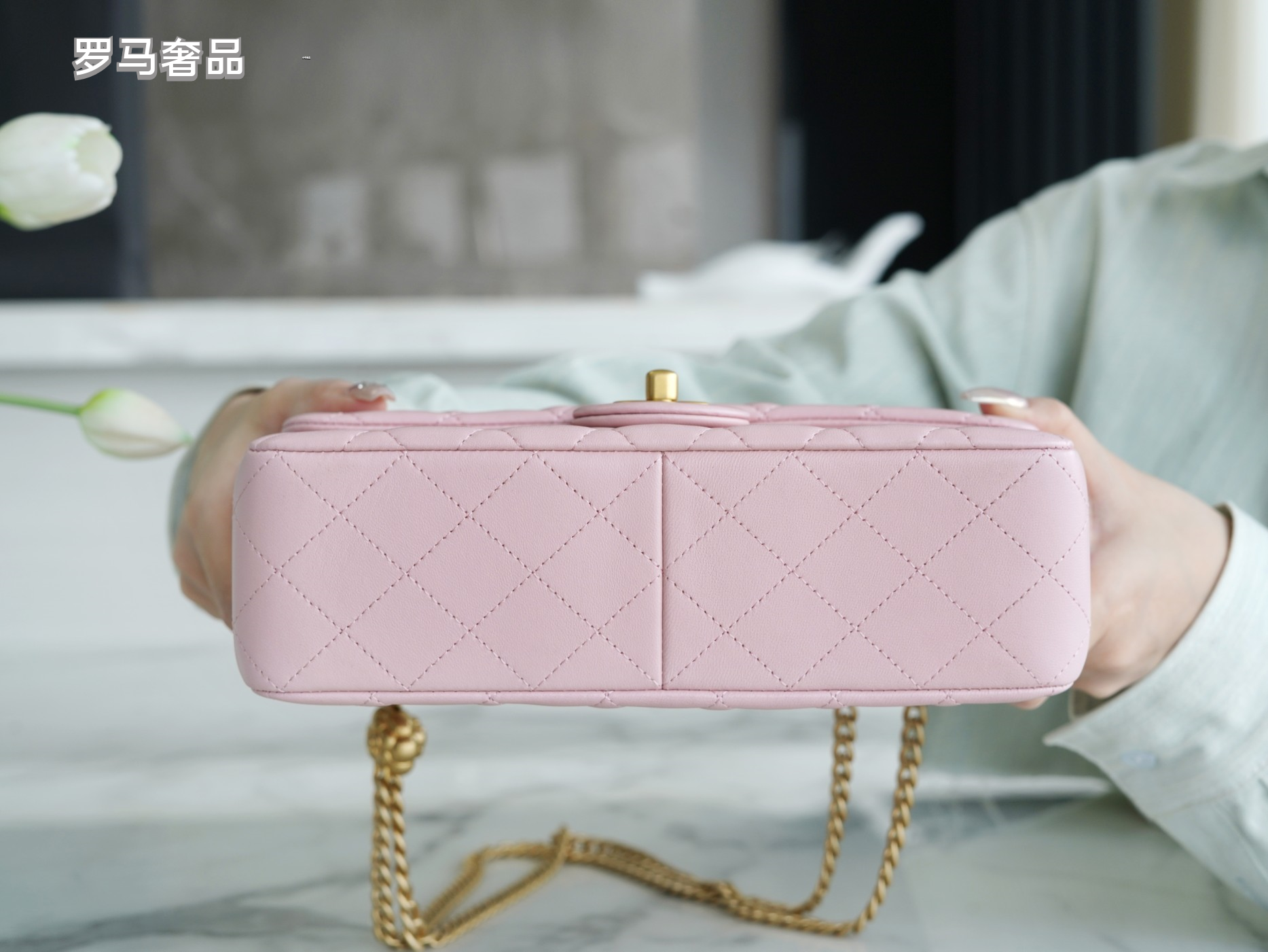 Pink Quilted Flap Bag with Gold-Tone Chain and Logo - Blue Tanzon
