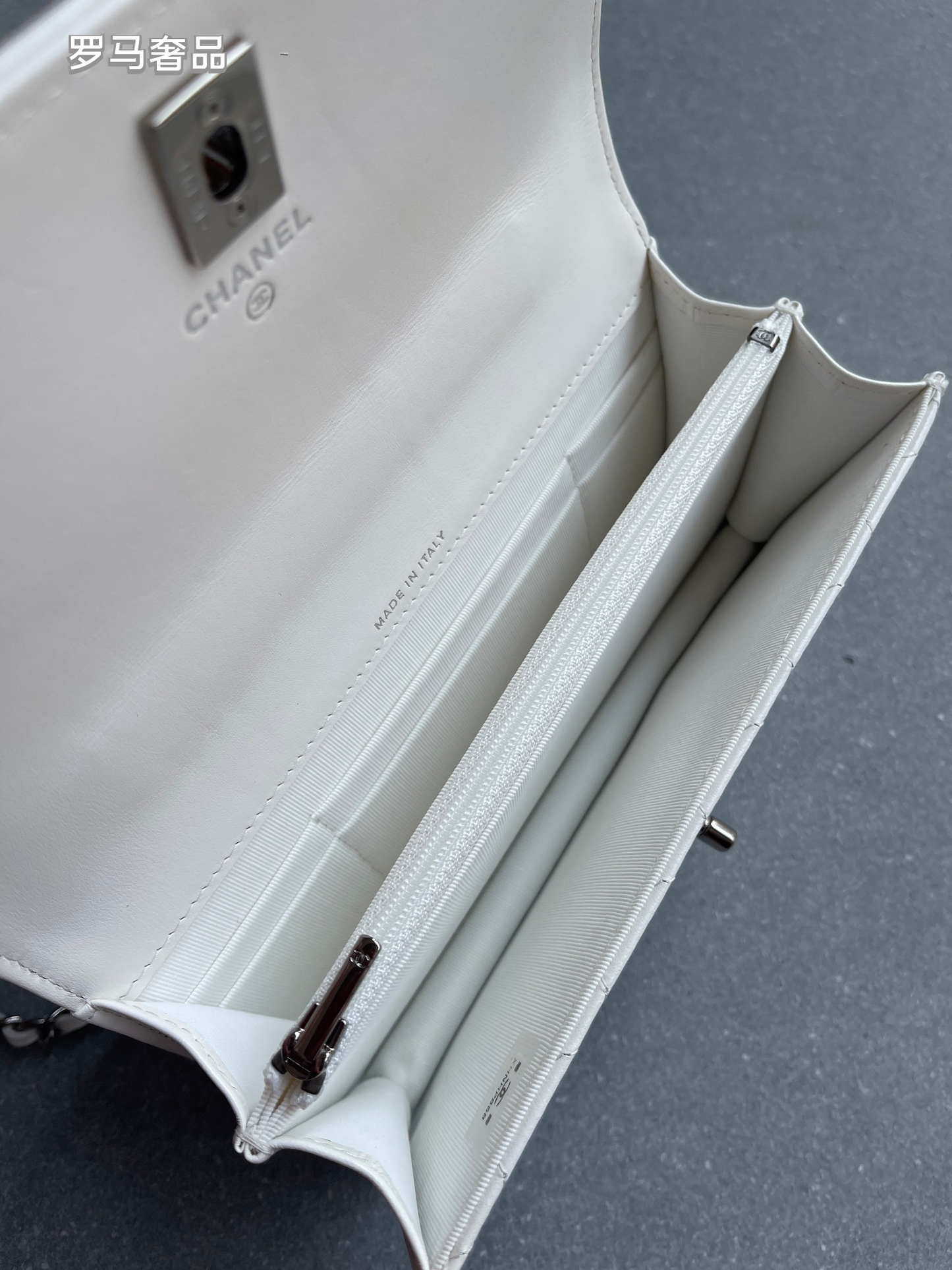 Elegant Quilted Leather Crossbody Flap Bag with Chain Strap - Multiple Colors