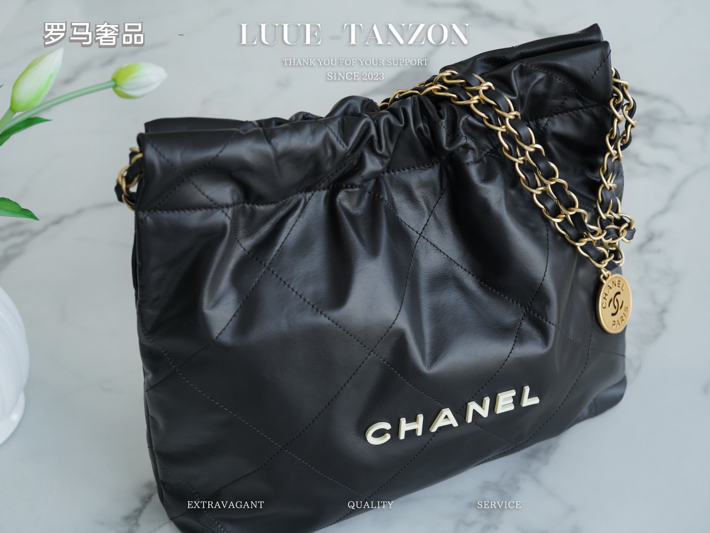 Chanel 22 Handbag - Shiny Calfskin Quilted Leather with Gold-Tone Hardware - Black